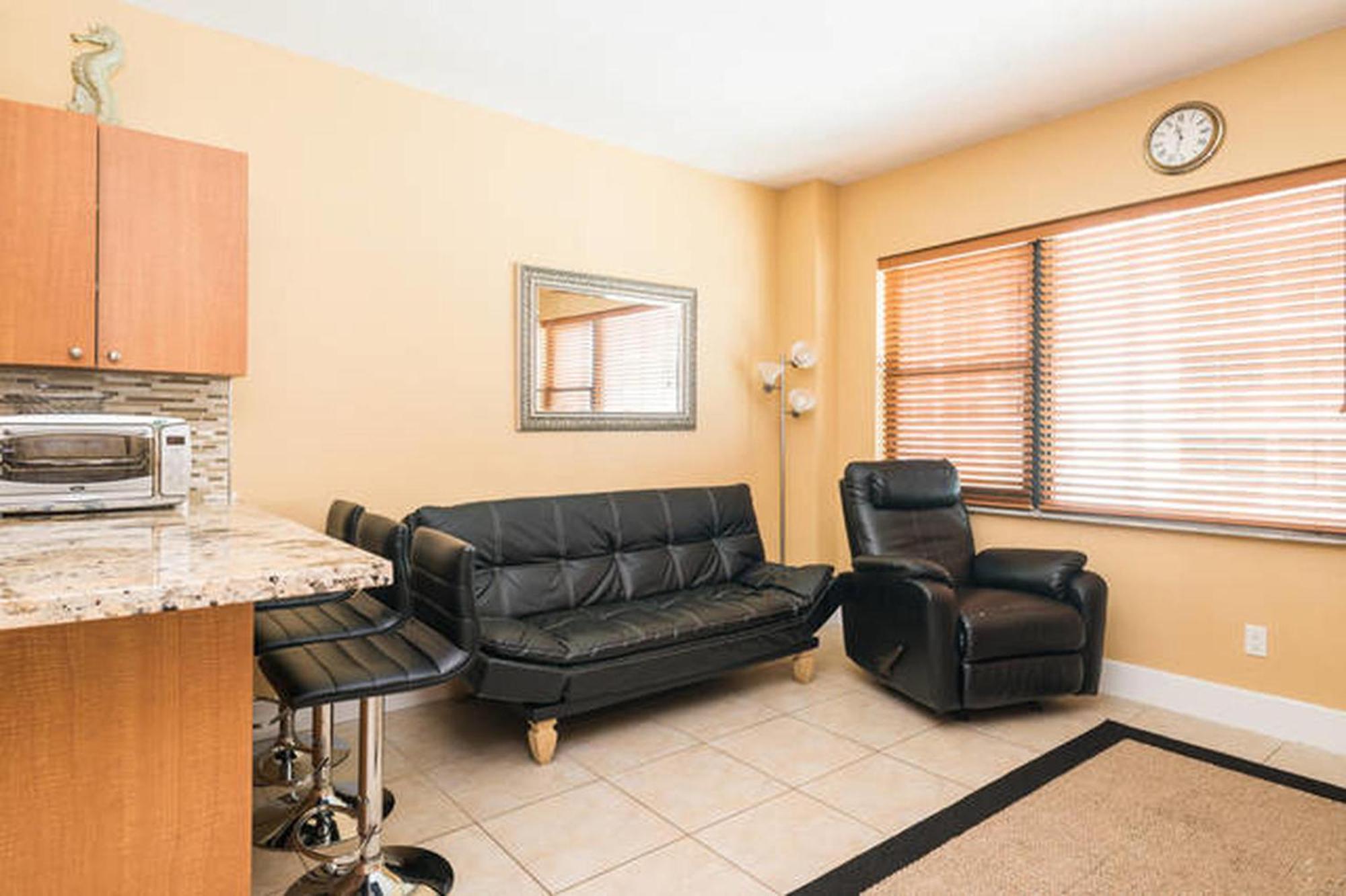 Casablanca On The Beach Miami Beach Room photo