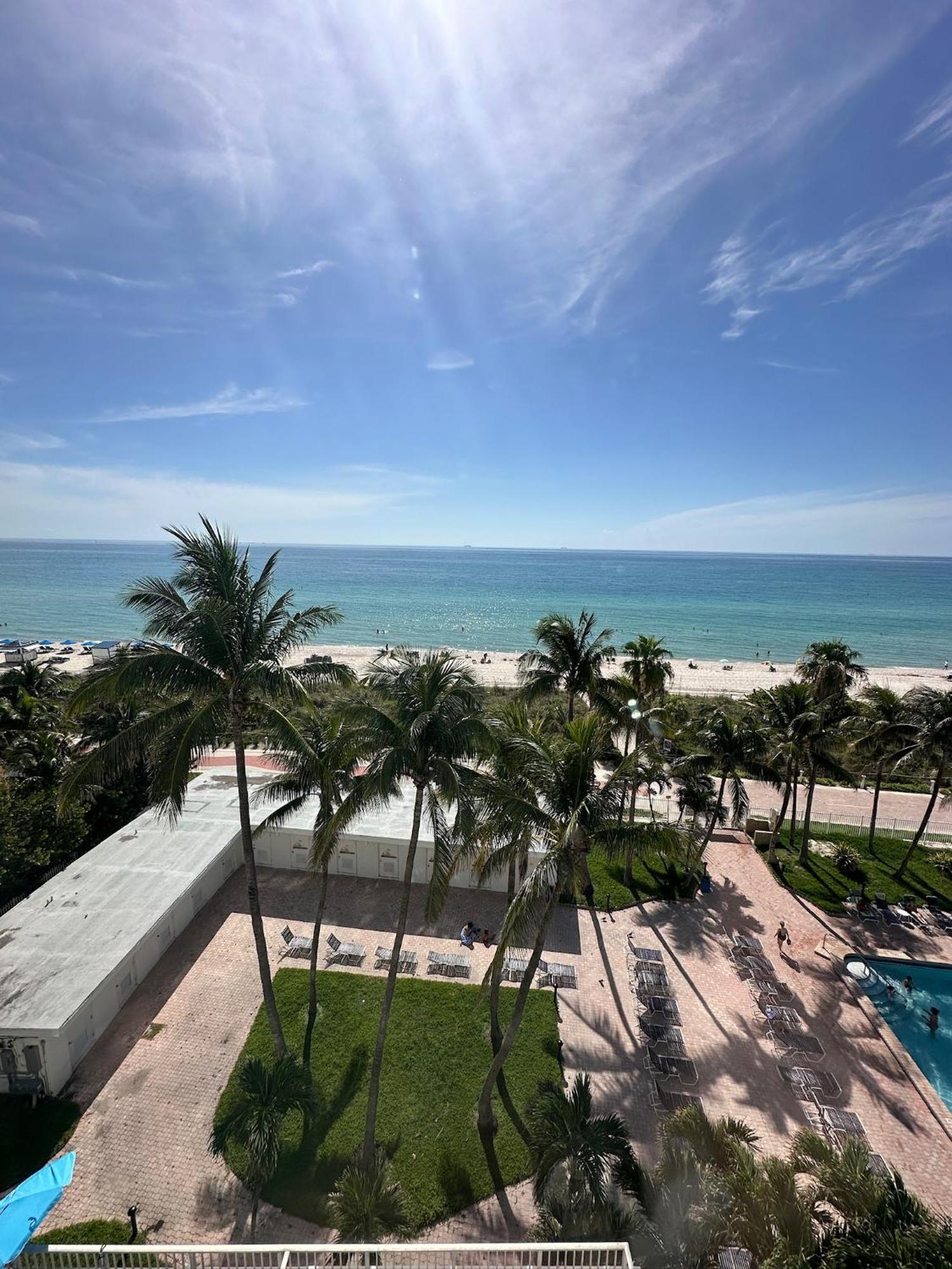 Casablanca On The Beach Miami Beach Room photo