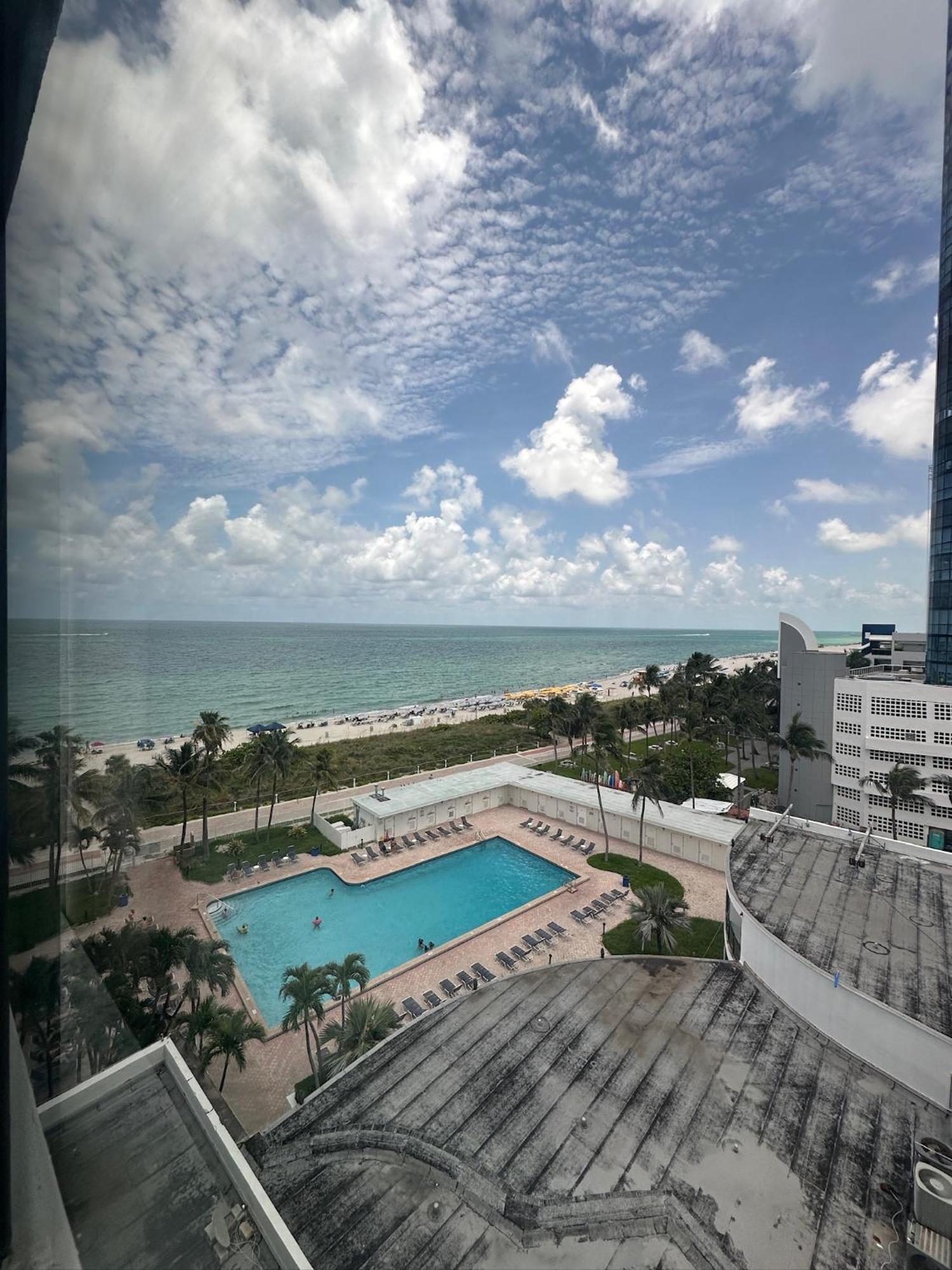 Casablanca On The Beach Miami Beach Room photo