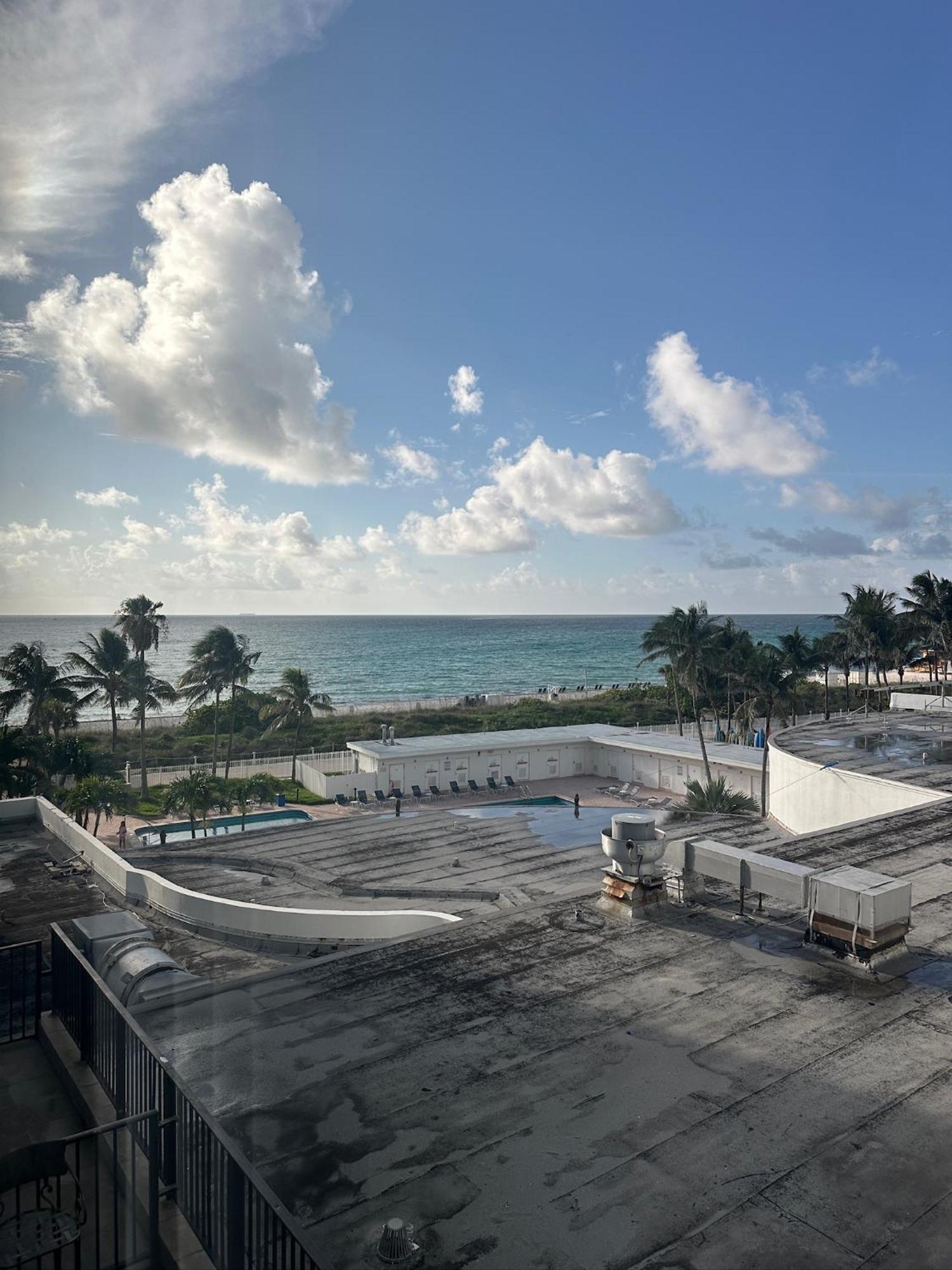 Casablanca On The Beach Miami Beach Room photo