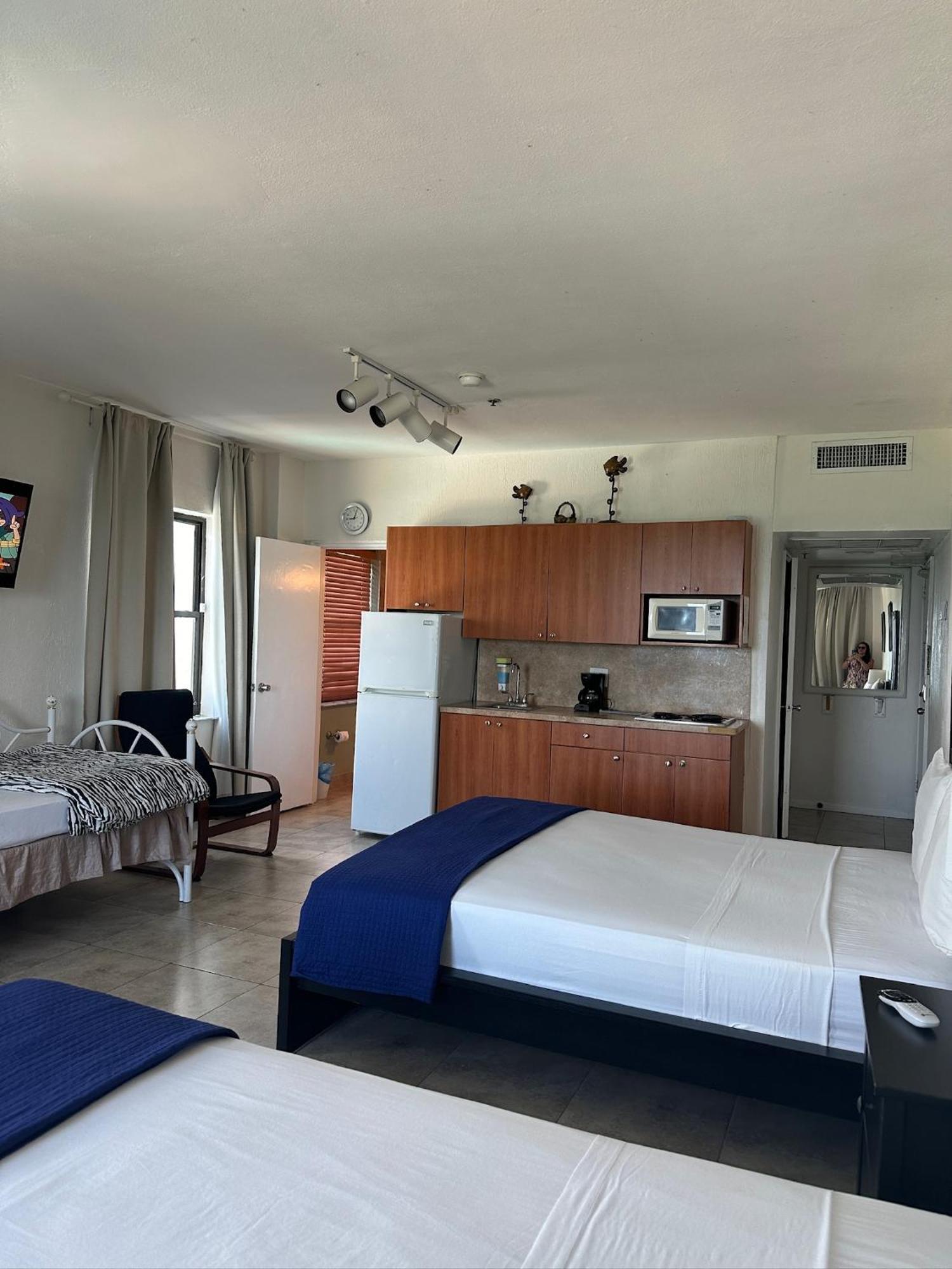 Casablanca On The Beach Miami Beach Room photo