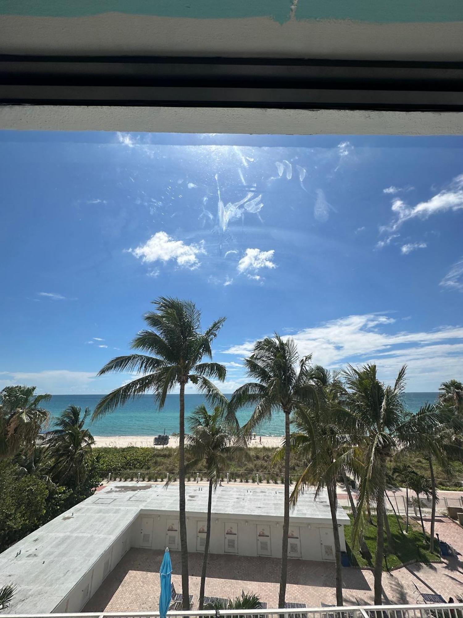 Casablanca On The Beach Miami Beach Room photo