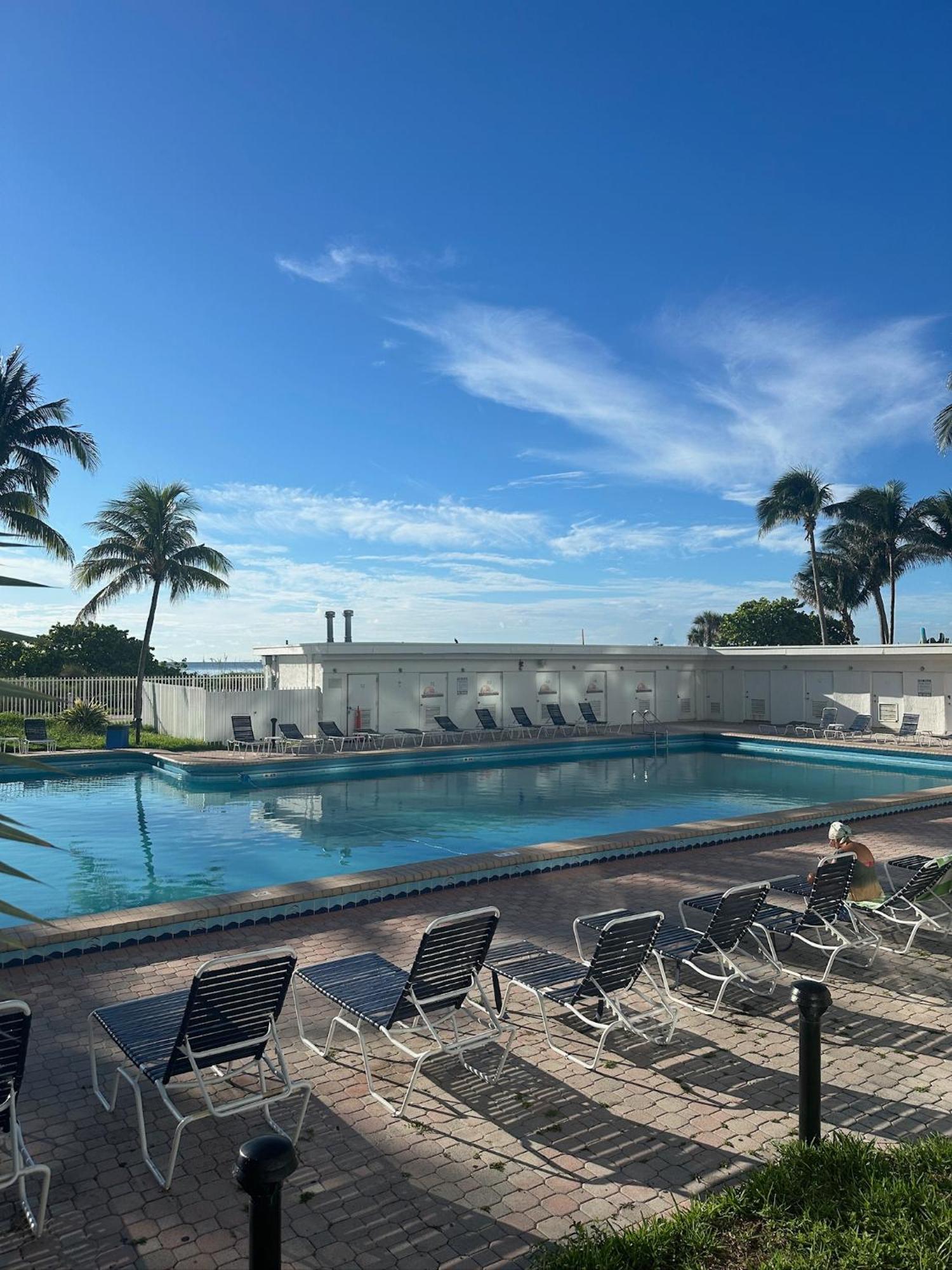 Casablanca On The Beach Miami Beach Exterior photo