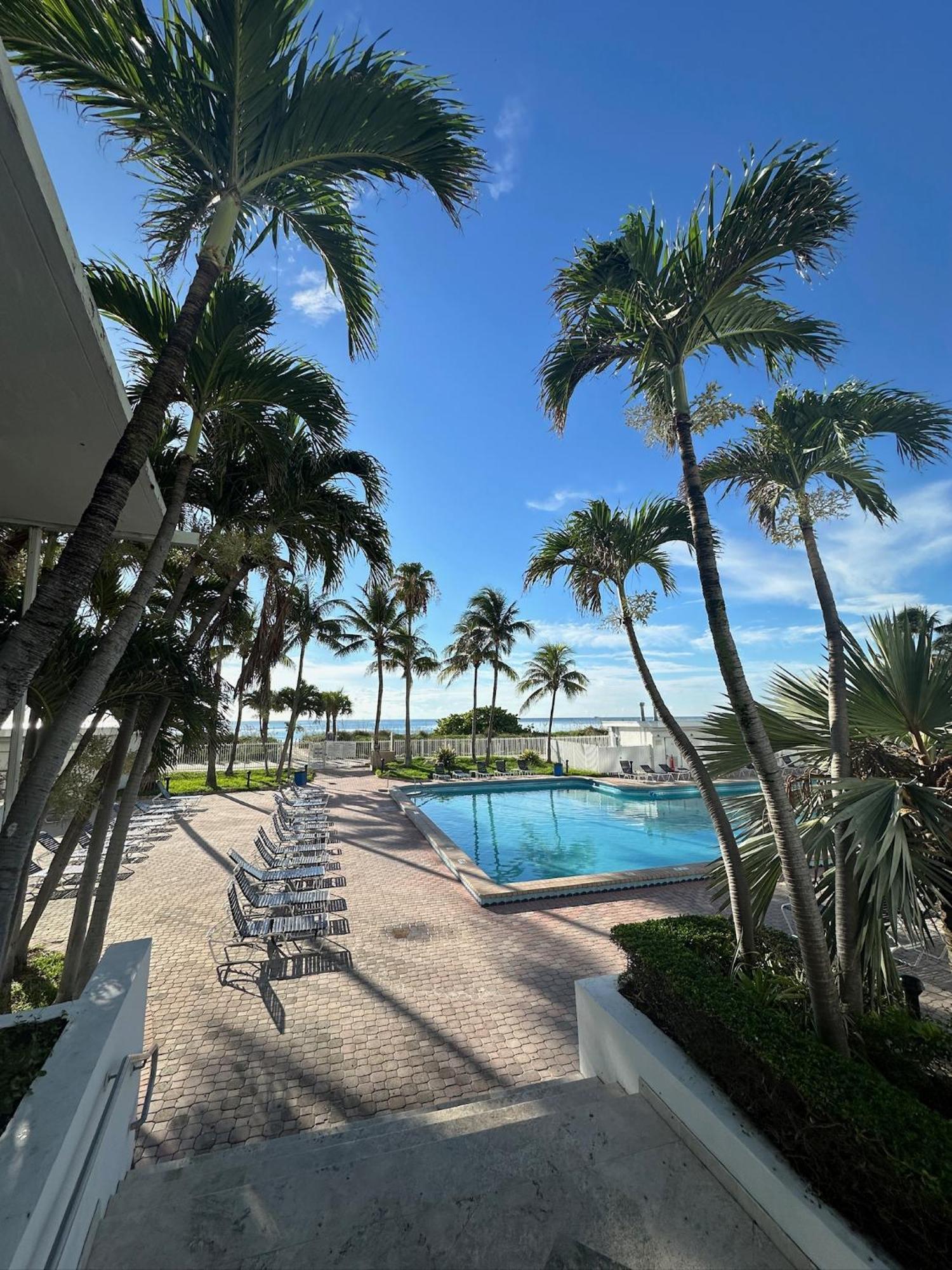 Casablanca On The Beach Miami Beach Exterior photo